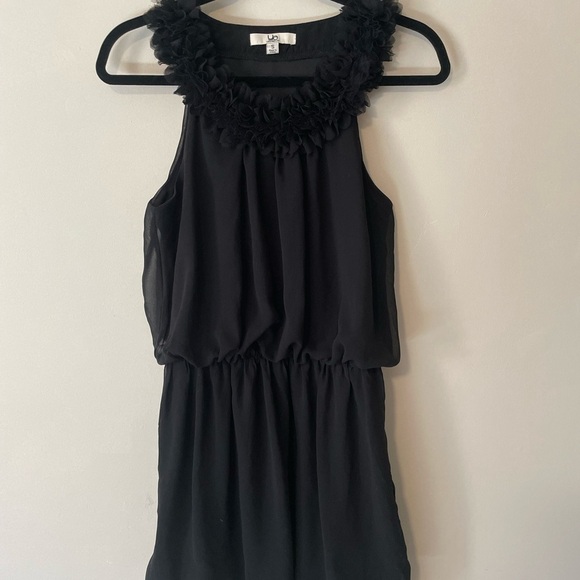 Ya Los Angeles little black dress Sz Small Silk blend sheer layers ruffle neck - Picture 5 of 8